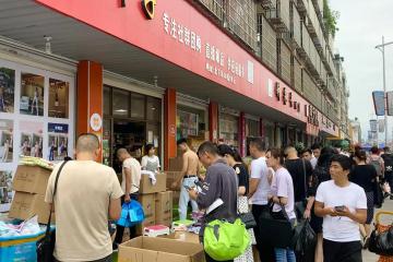 5000草根主播在义乌：一夜爆红后，90%的人又会逃离