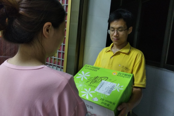 乘风破浪的苏宁火箭哥！“盐城李佳琦”带货破圈出道
