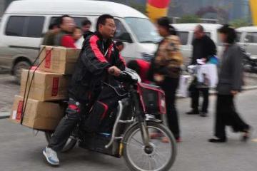 快递小哥掀起“罢工潮”，快递行业到底怎么了？