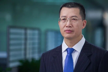 又一个消费品牌要上市了，创始人夫妇身价数百亿