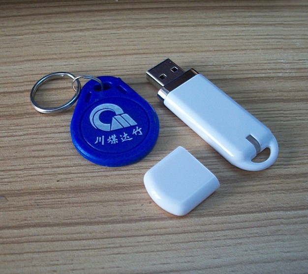 微型迷你13.56MHZ-ISO14443A IC读卡器，支持Android，IOS