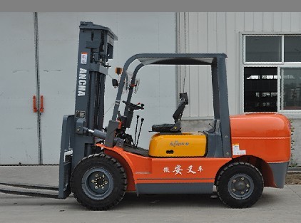 供应5吨叉车